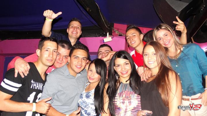 Foto 48 de Sam Puès Bar - Sept. 6 en Discoteca Sam Pues Medellin, Medellín