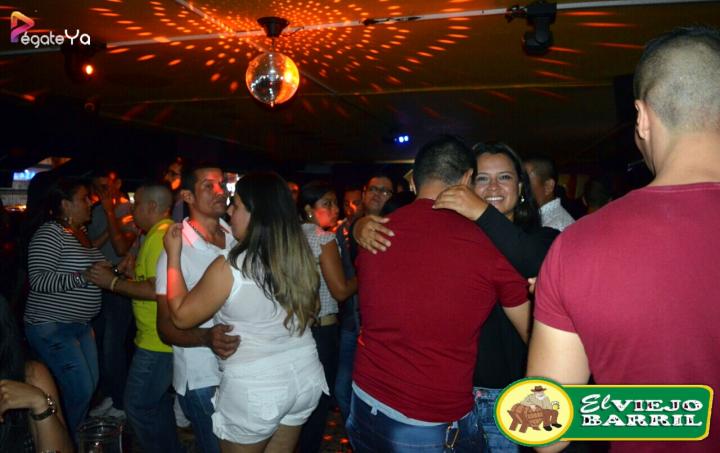Foto 38 de El Viejo Barril de la Sexta - 17.06.17 en El Viejo Barril de la Sexta, Cali
