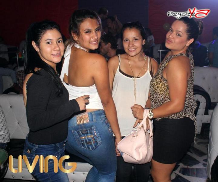 Foto 19 de Living Night Club - Oct 4 en Living Night Club, Cali