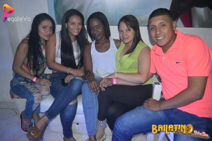 Foto 22 de Bailatino - 2do Fds Mayo 2016 en Bailatino - Bar, Cali