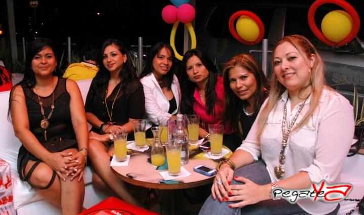 Foto 10 de Blondie - Agosto 09 del 2014 en Blondie Bar Cali, Cali