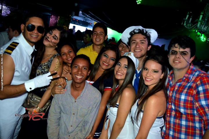 Foto 116 de Bling viernes 31 de octubre de 2014 en Bar Bling Bucaramanga, Bucaramanga