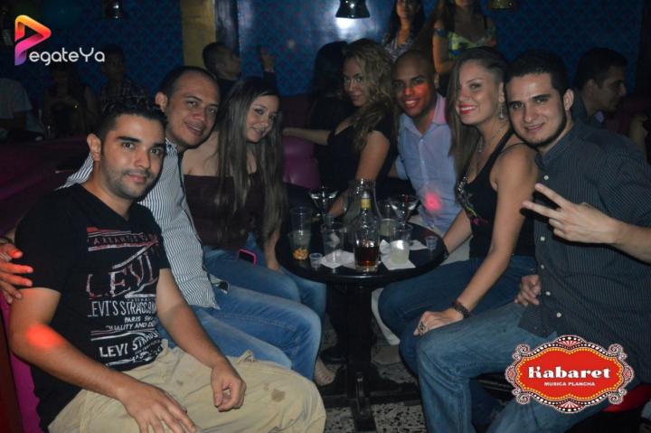 Foto 2 de Kabaret Bar - 5to FDS Mayo 2015 en Kabaret - Granada, Cali