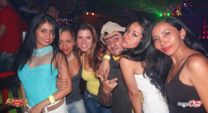 Foto 38 de Bendito Seas - Septiembre 06 en Discoteca Bendito Seas Medellin, Medellín