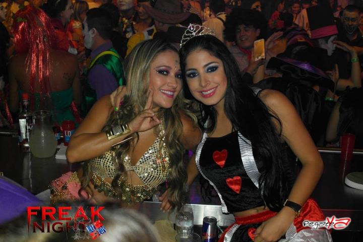 Foto 60 de Lolas - Halloween 2014 en Lolas Club Menga Cali, Cali