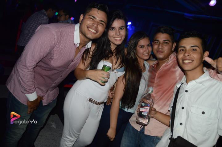 Foto 11 de El Manicomio sábado 01 de agosto 2015 en Discoteca El Manicomio Bucaramanga, Bucaramanga