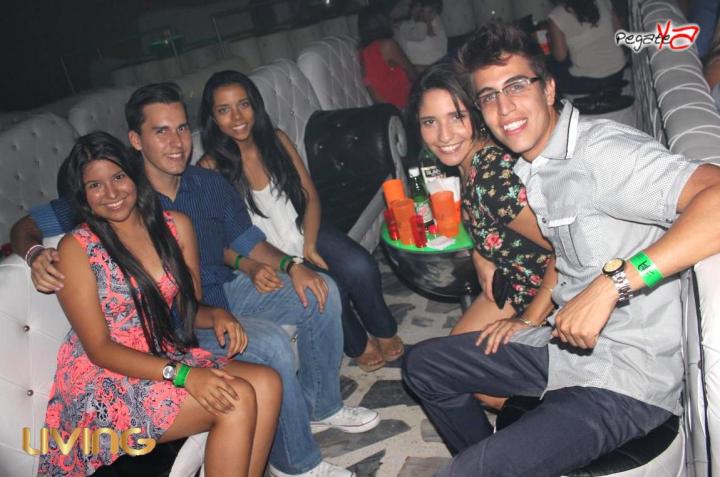 Foto 42 de Living Night Club - Sep 27 en Living Night Club, Cali