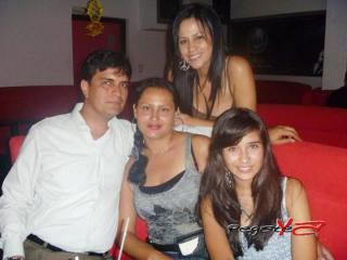 Foto 8 de Marzo 03 del 2012 en Zalez Bar Karaoke Cali, Cali