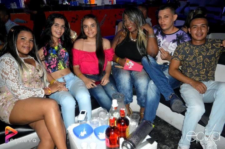 Foto 23 de Epika Night Club - 5to FDS Enero 2016 en Epika Night Club, Cali