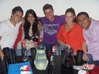 Foto 8 de Marzo 31 del 2012 en Zalez Bar Karaoke Cali, Cali