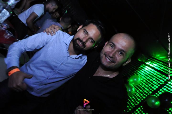 Foto 48 de PISO V - Sábado 5 de julio de 2017 en Bar Piso V Bucaramanga, Bucaramanga