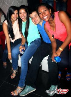 Foto 28 de Junio 22 del 2013 en Babel / Barra Libre Cali, Cali
