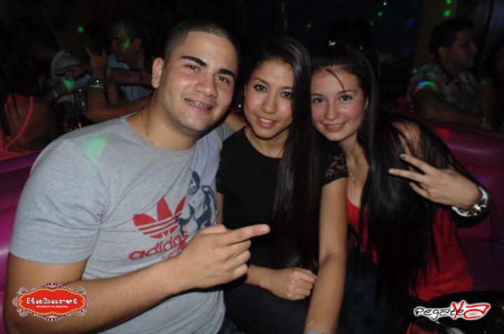 Foto 10 de Kabaret Bar- Oct 4 del 2014 en Kabaret - Granada, Cali