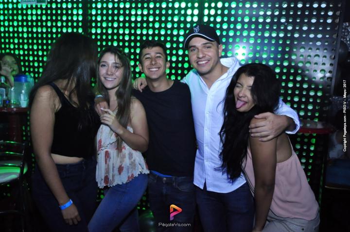Foto 19 de Piso V - Sábado 6 de mayo de 2017 en Bar Piso V Bucaramanga, Bucaramanga