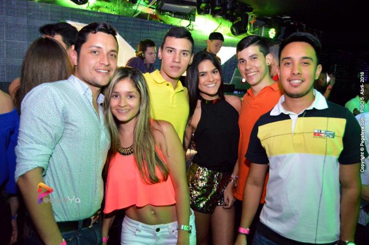 Foto 44 de PISO V - Sabado 2 de abril 2016 en Bar Piso V Bucaramanga, Bucaramanga