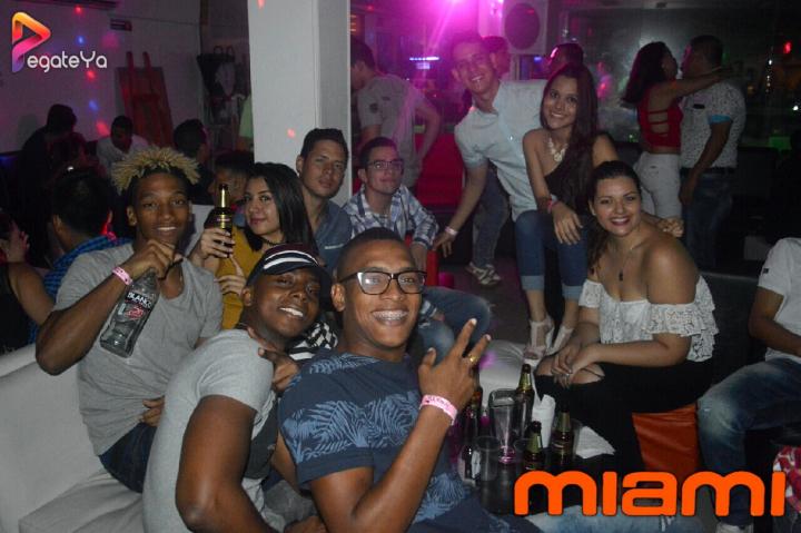 Foto 34 de Miami Bar - 1er Fds Marzo 2017 en Miami Bar Cali, Cali