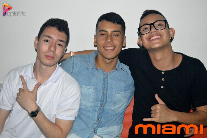 Foto 14 de Miami Bar - 1er Fds Mayo 2017 en Miami Bar Cali, Cali