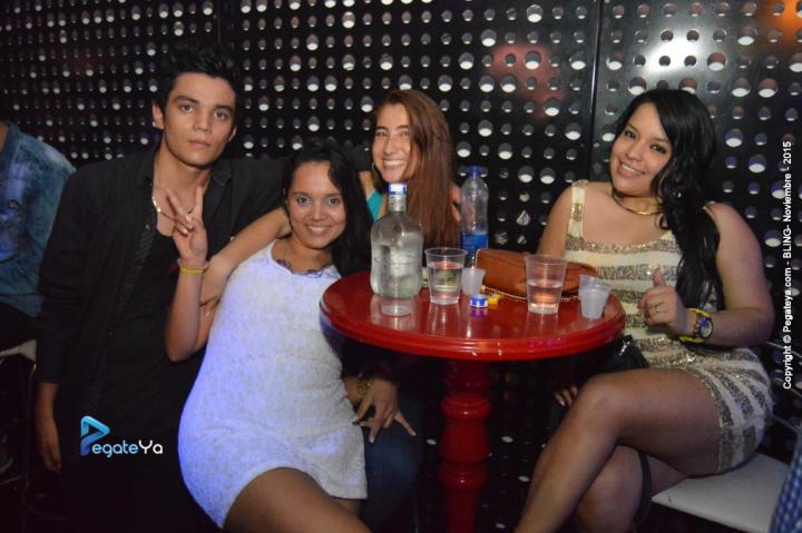 Foto 4 de BLING - sabado 28 Nov 2015 en Bar Bling Bucaramanga, Bucaramanga