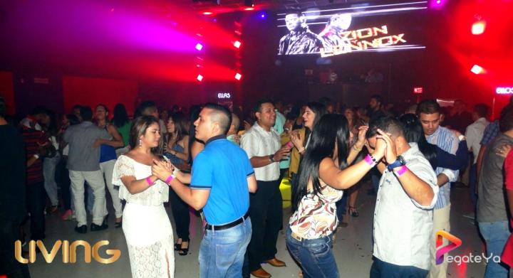 Foto 18 de Living Night Club - marzo 8 Del 2015 en Living Night Club, Cali