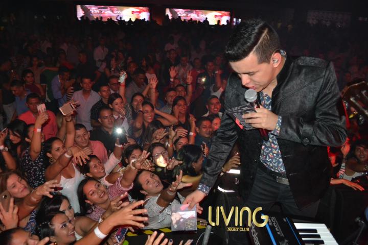 Foto 9 de Living - 2do Fds Julio 2017 en Living Night Club, Cali