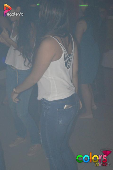 Foto 15 de Colors - 2do FDS Oct 2015 en Colors Drinks