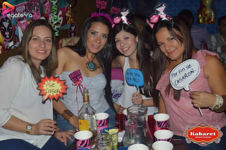 Foto 4 de Kabaret Bar - 3er Fds Dic. 2016 en Kabaret - Granada, Cali
