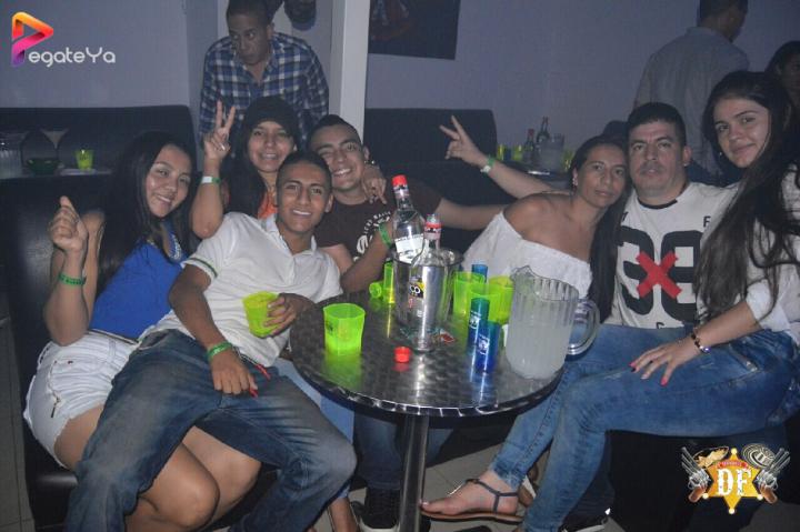 Foto 28 de El DF Club - Feria de Cali. 2016 en El DF Club Discoteca