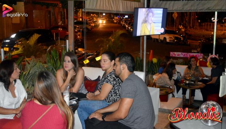 Foto 20 de Blondie - 1er Fds Mayo 2017 en Blondie Bar Cali, Cali