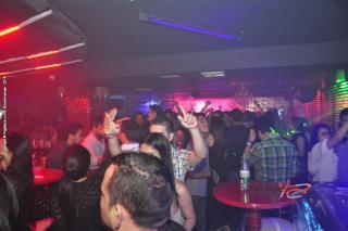 Foto 35 de Bling Bar 16 de abril de 2014 en Bar Bling Bucaramanga, Bucaramanga