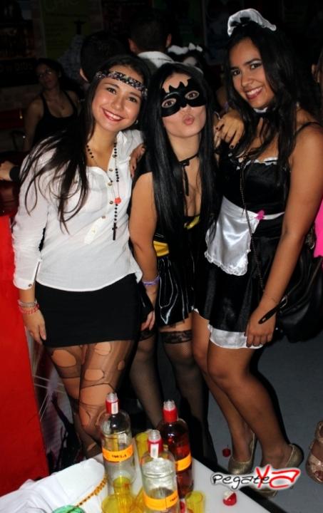 Foto 41 de Favela Club - Halloween 2014 en Favela Club Menga, Cali