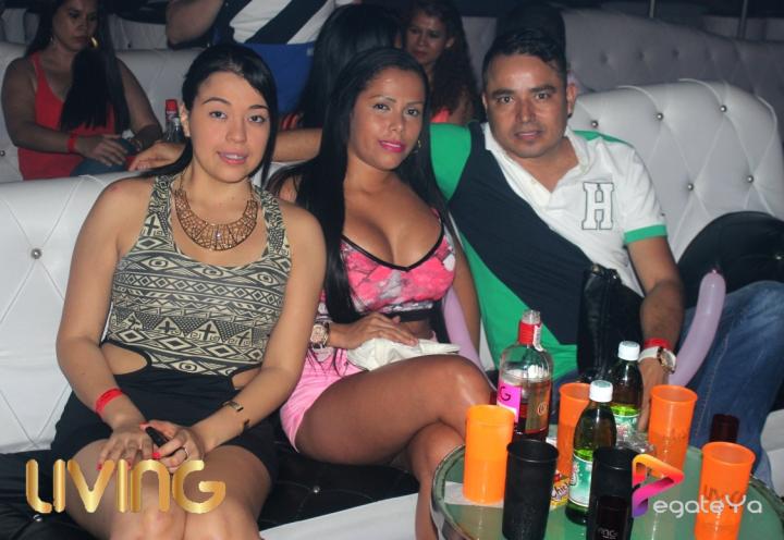 Foto 44 de Living - Enero 17 y 24 del 2015 en Living Night Club, Cali