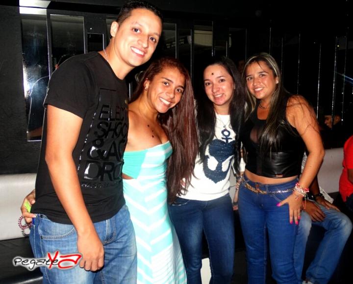 Foto 57 de Luxury - Agosto 23 en Discoteca Luxury Medellin, Medellín