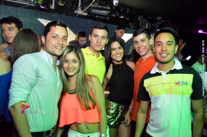 Foto 45 de PISO V - Sabado 2 de abril 2016 en Bar Piso V Bucaramanga, Bucaramanga
