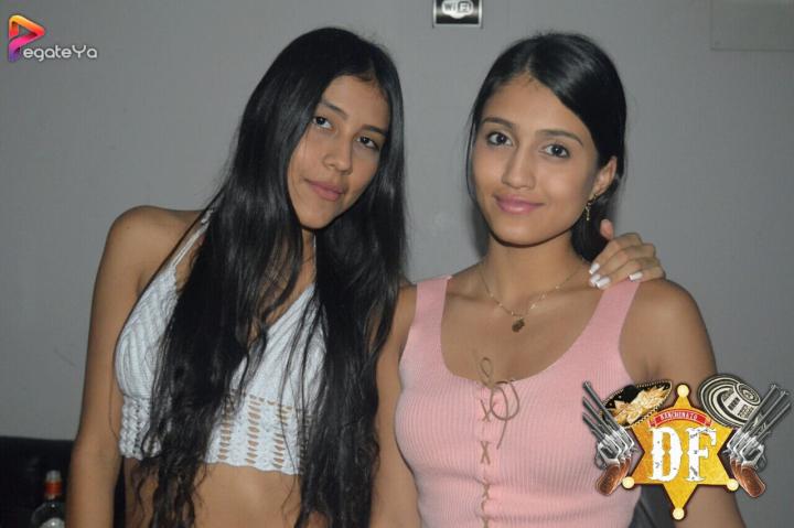 Foto 2 de EL DF - 1er FDS Junio 2017 en El DF Club Discoteca