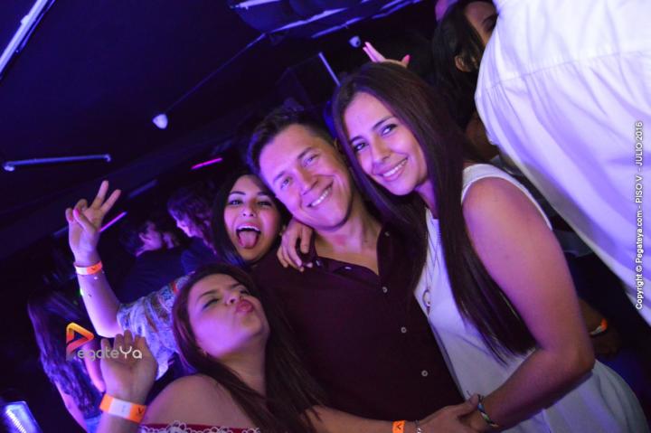 Foto 29 de PISO V - Viernes 15 de julio 2016 en Bar Piso V Bucaramanga, Bucaramanga