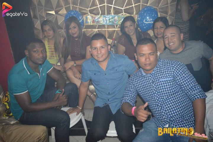 Foto 24 de Bailatino - 4to Fds Abril 2017 en Bailatino - Bar, Cali