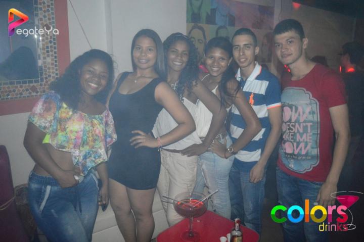Foto 10 de Colors - 2do FDS Dic. 2015 en Colors Drinks