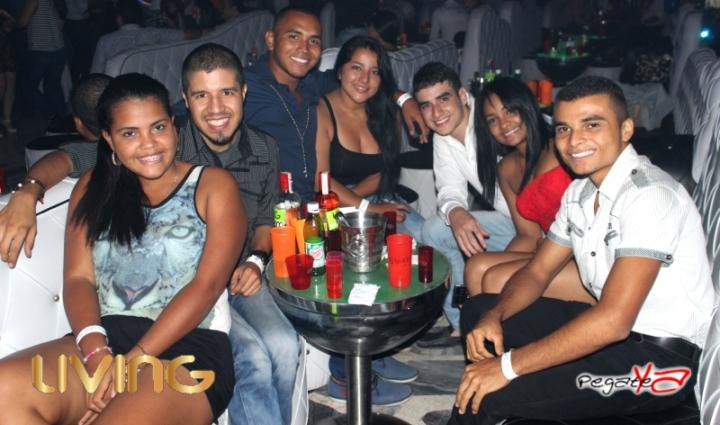 Foto 17 de Living - 5to FDS Nov 2014 en Living Night Club, Cali