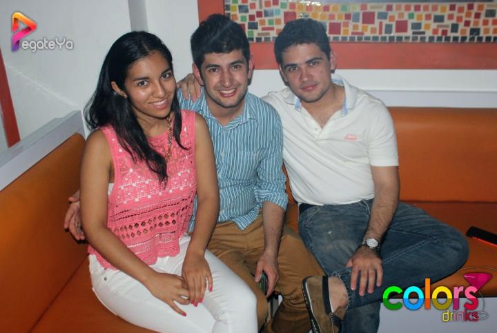 Foto 16 de Colors - 2do FDS Oct 2015 en Colors Drinks