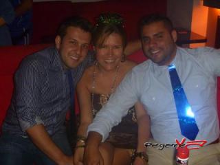 Foto 45 de Marzo 17 del 2012 en Zalez Bar Karaoke Cali, Cali