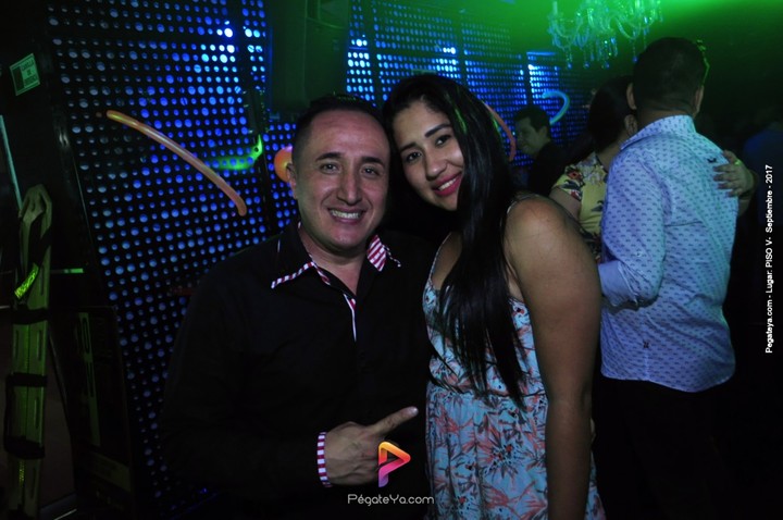 Foto 28 de PISO V - sábado 2 de sep 2017 en Bar Piso V Bucaramanga, Bucaramanga