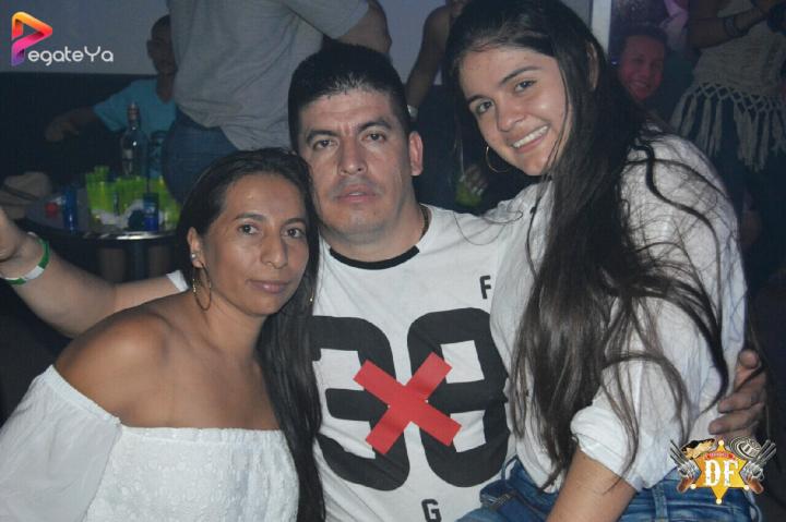 Foto 29 de El DF Club - Feria de Cali. 2016 en El DF Club Discoteca