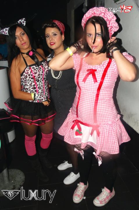 Foto 33 de Luxury - Halloween 2014 en Discoteca Luxury Medellin, Medellín