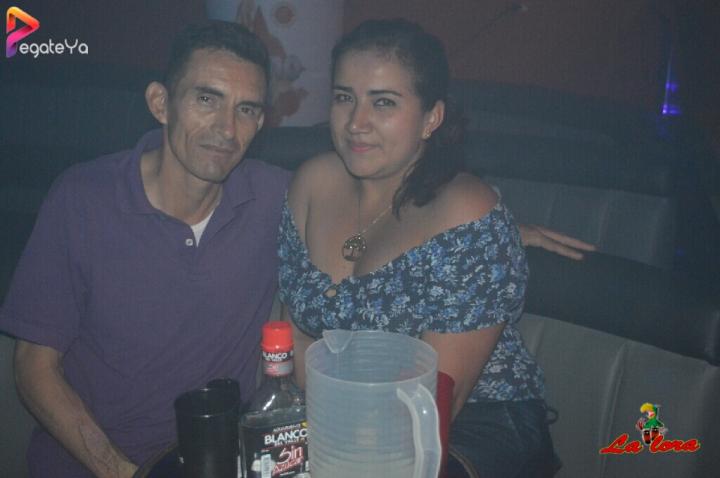Foto 13 de La Lora Bar - 1er/2do fds Enero 2017 en La Lora Bar, Cali