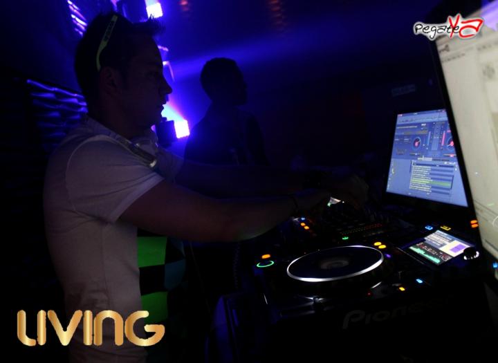Foto 81 de Living - Celedon y Pipe Pelaez en Living Night Club, Cali