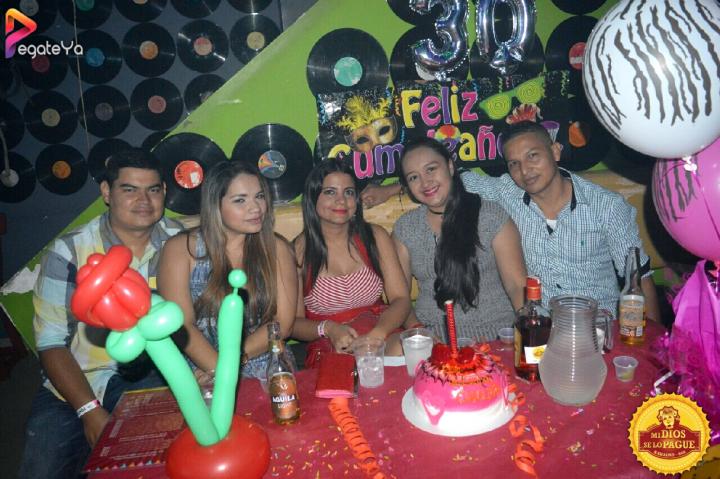 Foto 50 de Mi Dios se lo Pague - 5to Fds Abril 17 en Fonda Mi Dios Se Lo Pague, Cali