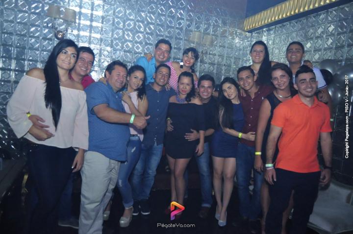 Foto 12 de PISO V - Sábado 3 de Mayo de 2017 en Bar Piso V Bucaramanga, Bucaramanga