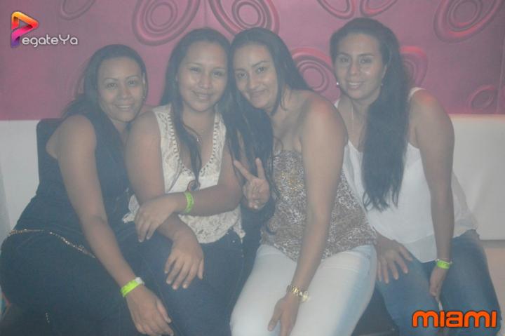 Foto 12 de Miami Bar - Amor y Amistad 2015 en Miami Bar Cali, Cali