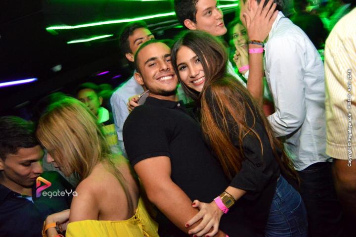 Foto 46 de PISO V - Sabado 2 de abril 2016 en Bar Piso V Bucaramanga, Bucaramanga