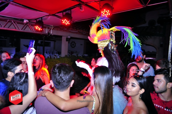 Foto 44 de The Roof Top Acuarela – 2018 en Fiestas Colombia, Medellín